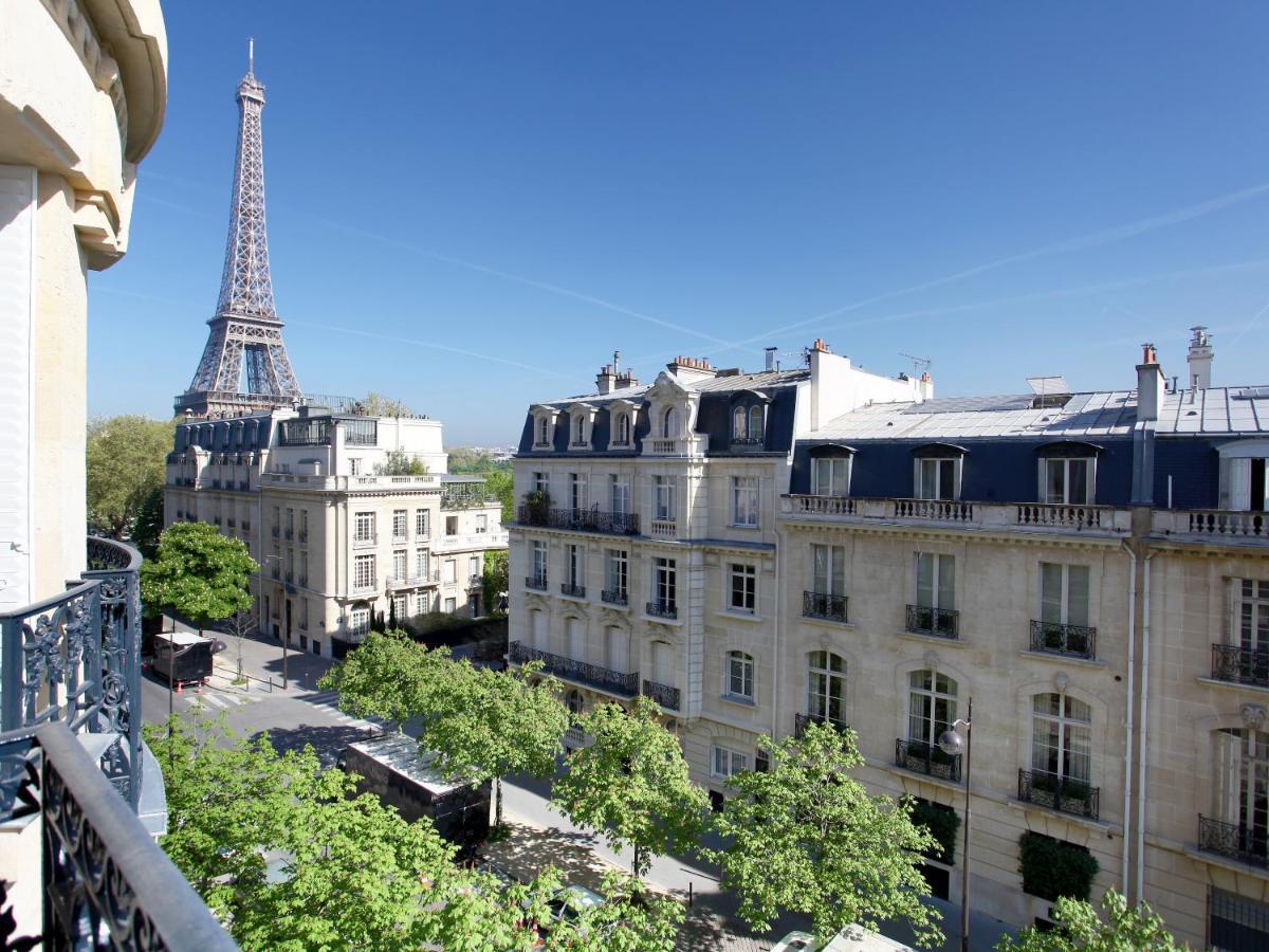 Outstanding 2 Bedrooms With A Terrific Eiffel Tower View Parigi Esterno foto
