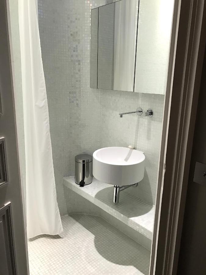 Outstanding 2 Bedrooms With A Terrific Eiffel Tower View Parigi Esterno foto